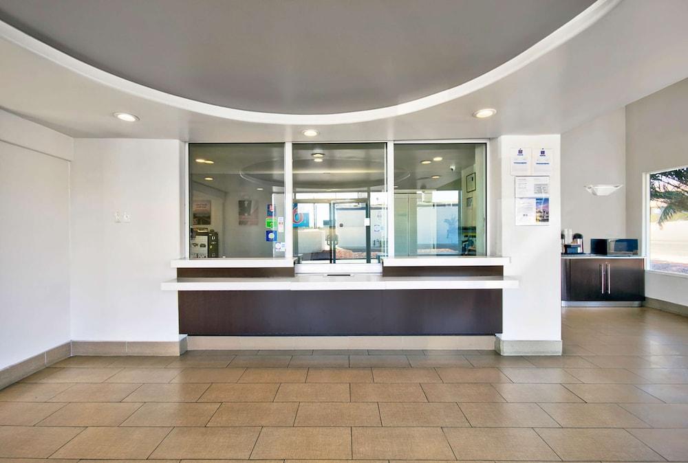 Motel 6 ויקטורוויל מראה חיצוני תמונה