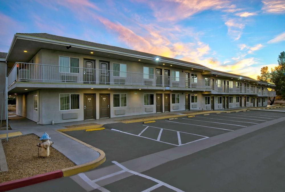 Motel 6 ויקטורוויל מראה חיצוני תמונה