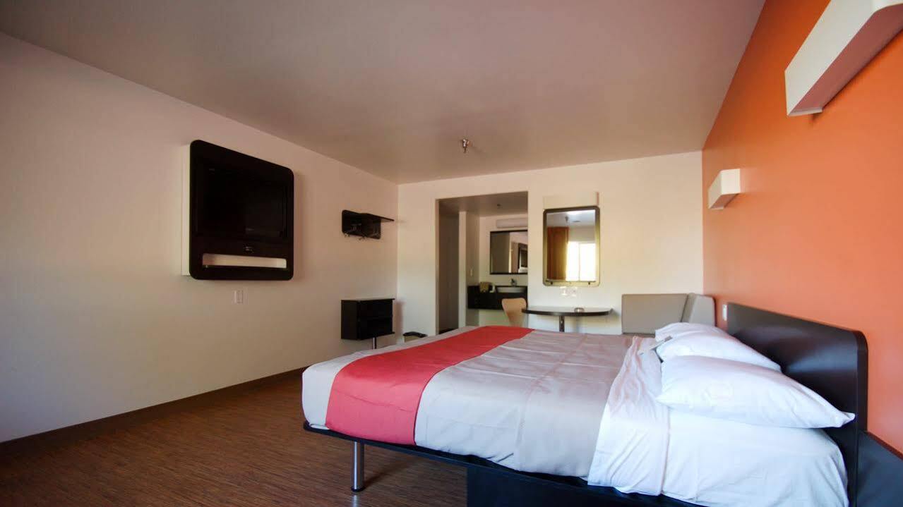 Motel 6 ויקטורוויל מראה חיצוני תמונה